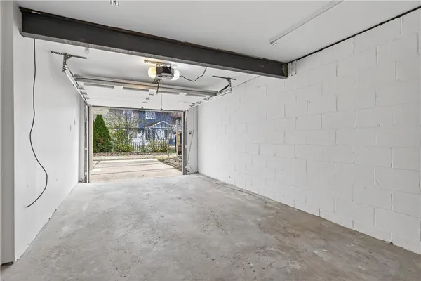 a view of a garage