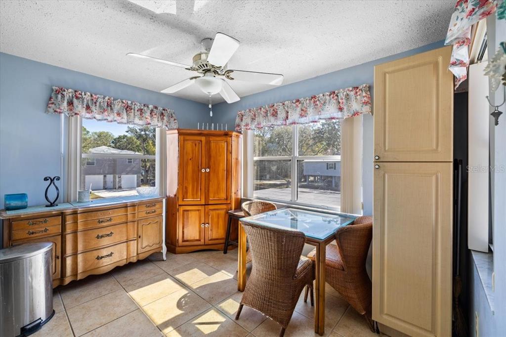 7247 Aberdeen Court Weeki Wachee, FL 34607 - Photo 6 of 35