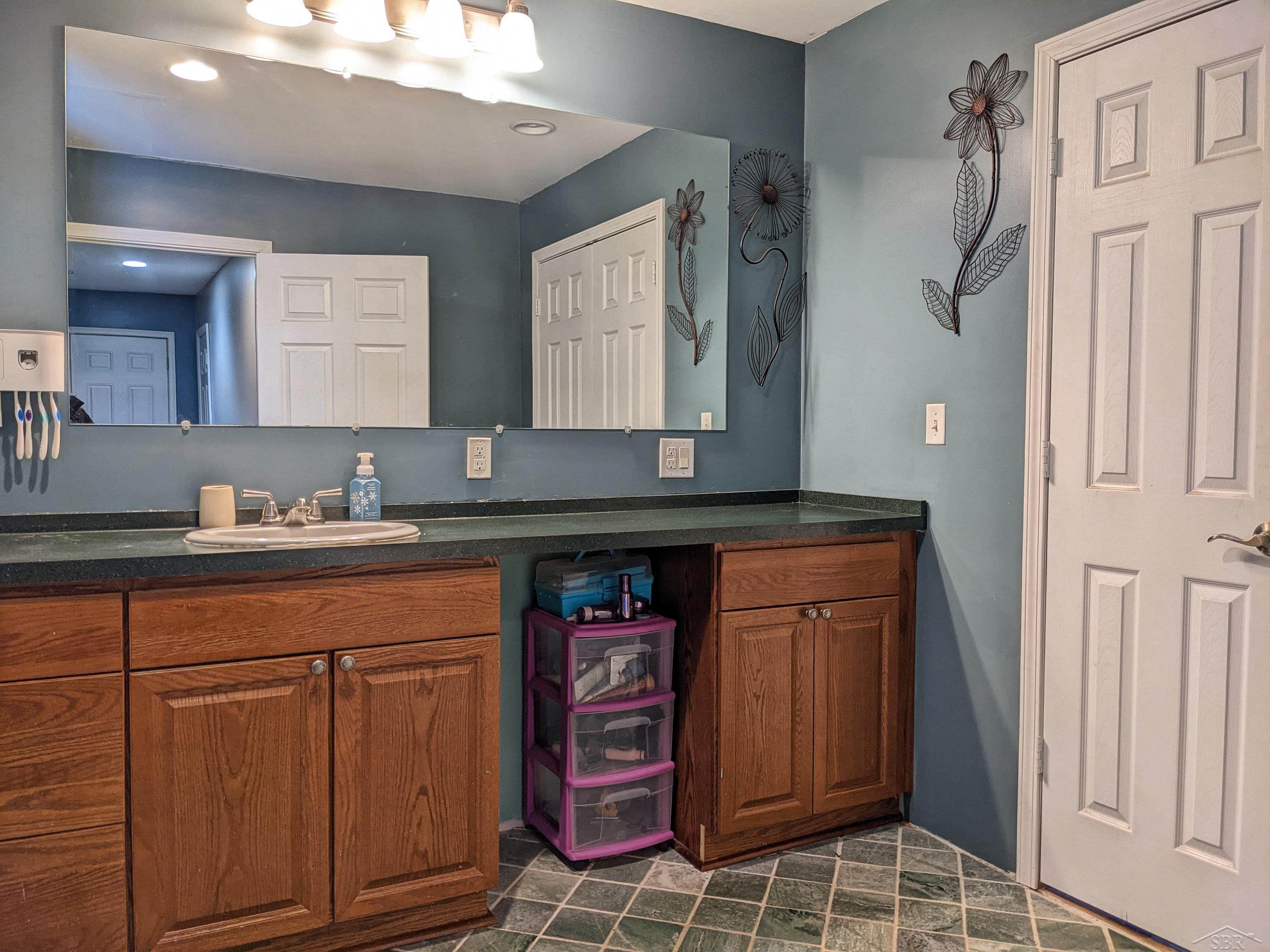 9577 Elms Road Birch Run, MI 48415 - Photo 23 of 54 50098109-22.JPG