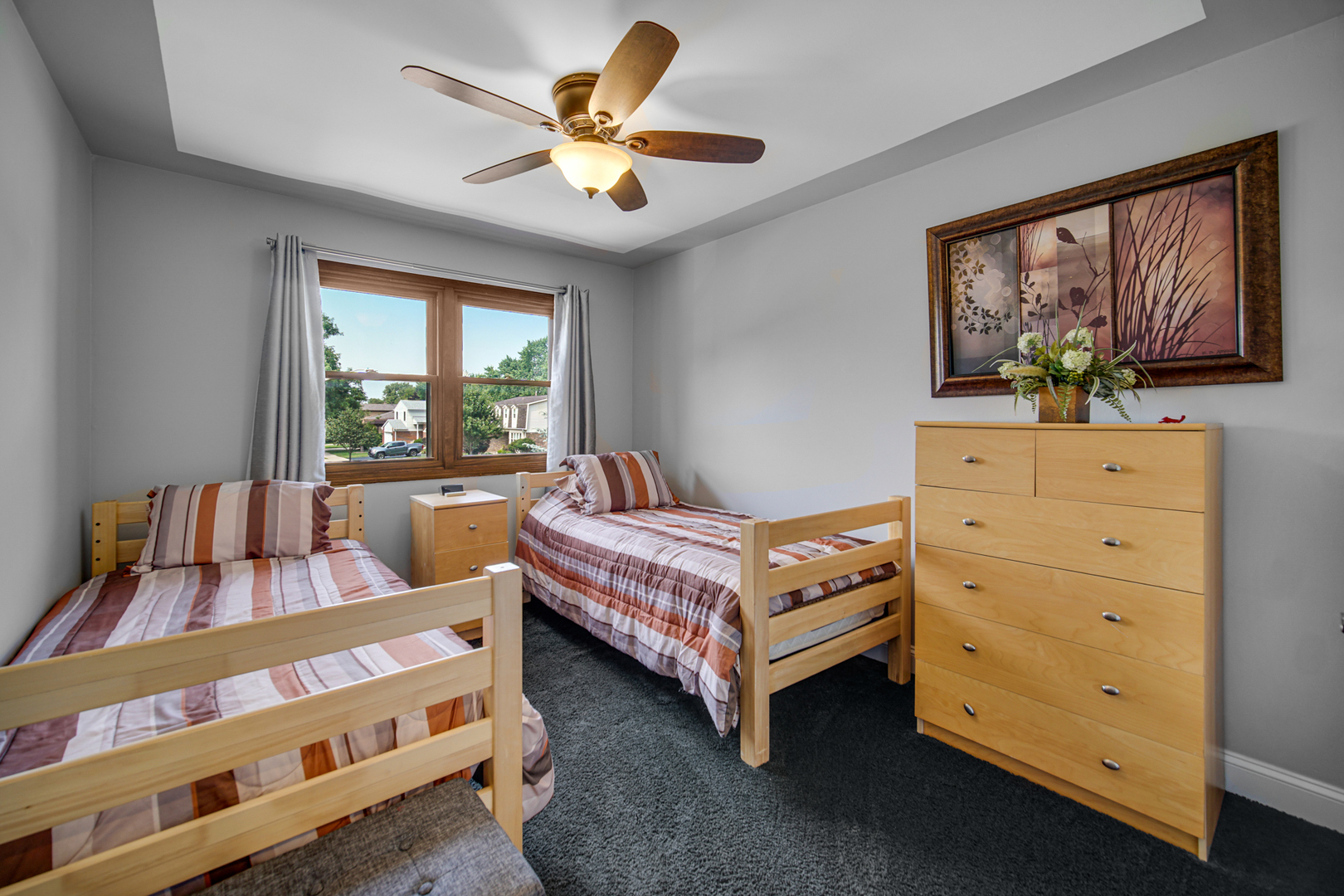 1167 Longtree Lane Wheeling, IL 60090 - Photo 17 of 26