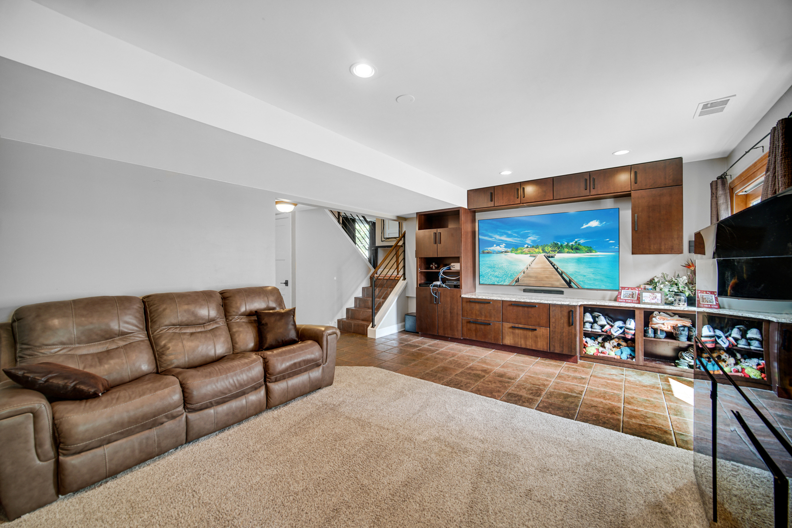 1167 Longtree Lane Wheeling, IL 60090 - Photo 21 of 26