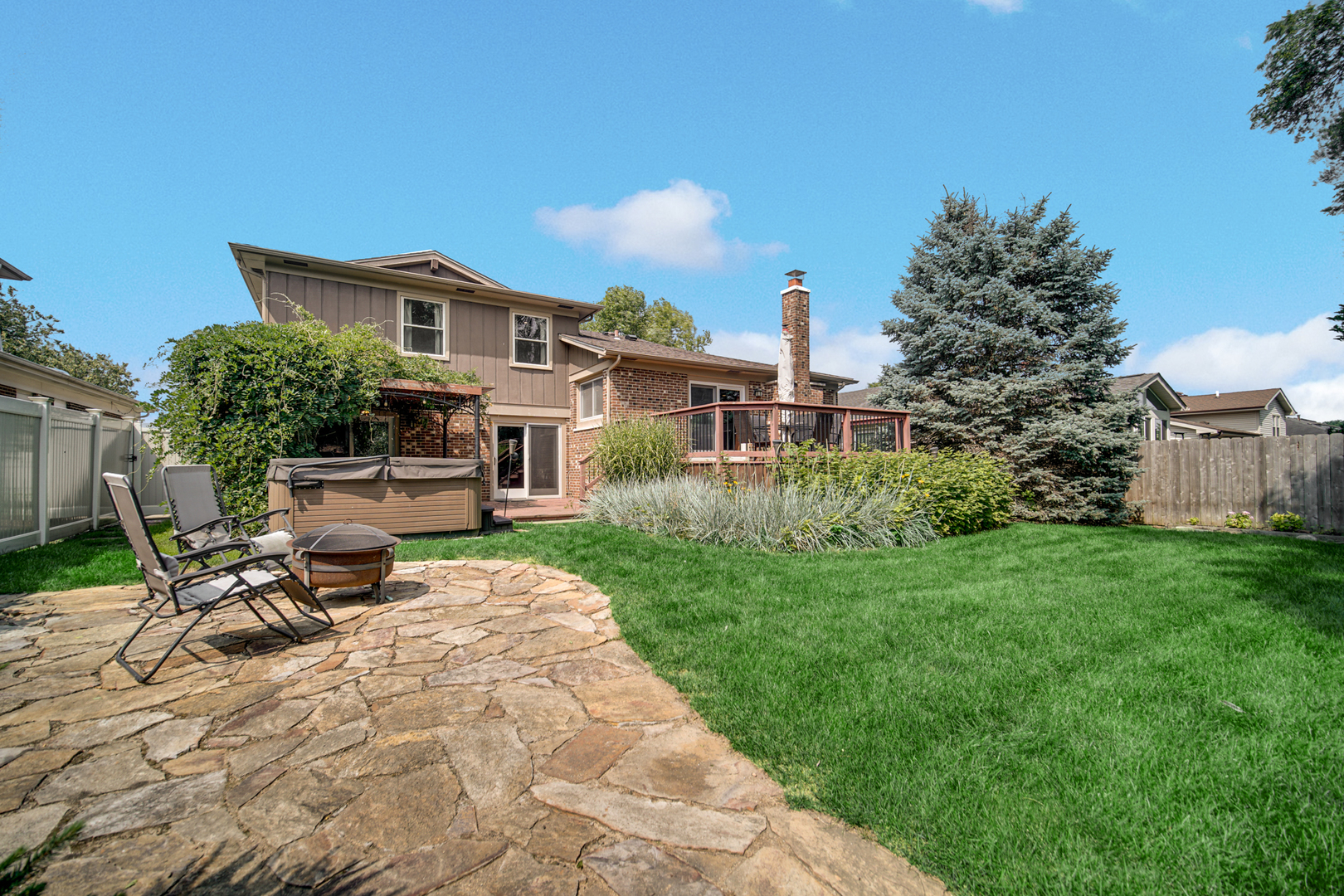 1167 Longtree Lane Wheeling, IL 60090 - Photo 22 of 26