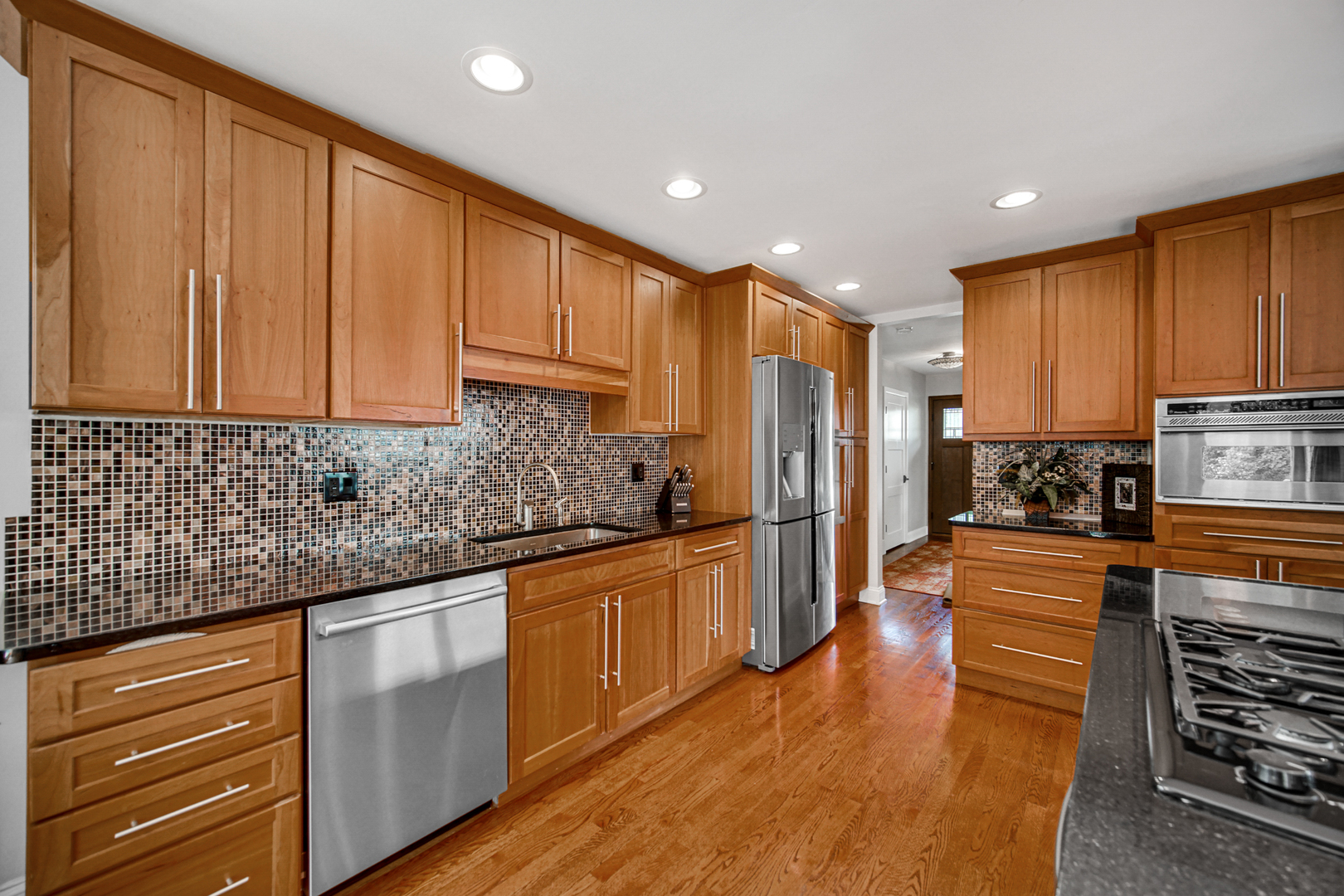 1167 Longtree Lane Wheeling, IL 60090 - Photo 10 of 26