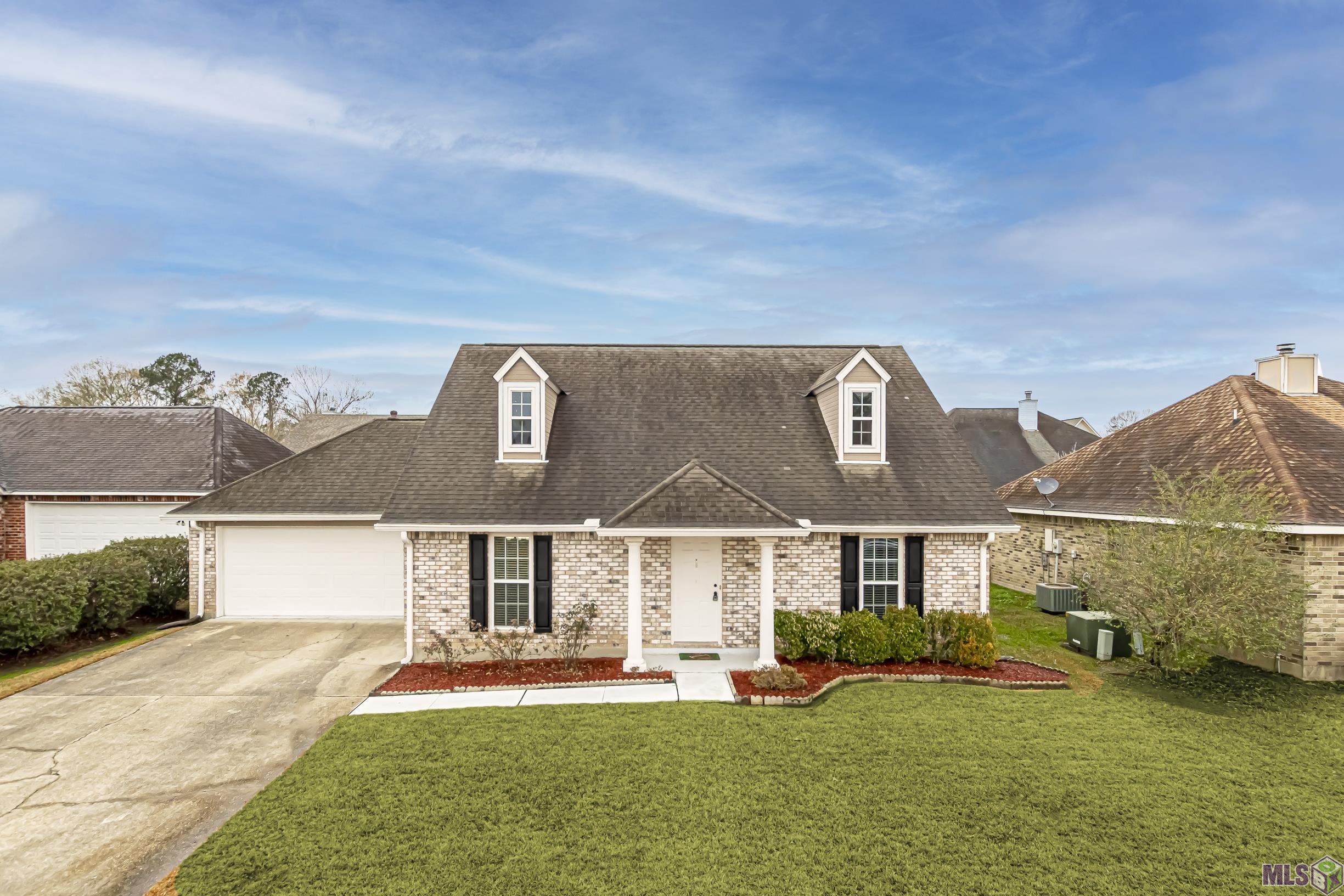 25865 Oakley Road Denham Springs, LA 70726 - Photo 4 of 28 Gallery Image 4