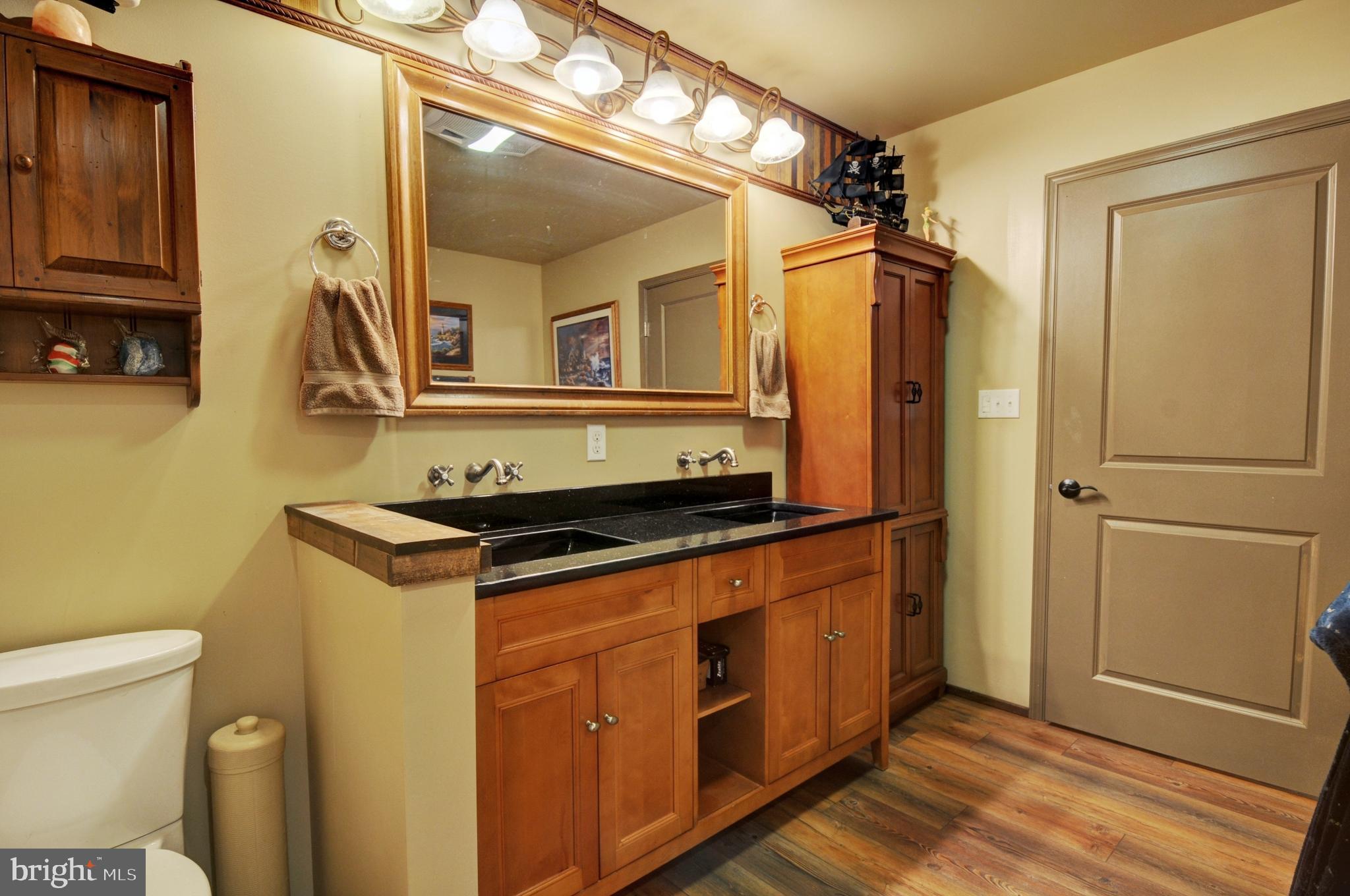 57 Clear Back Road Front Royal, VA 22630 - Photo 28 of 45 Full bathroom