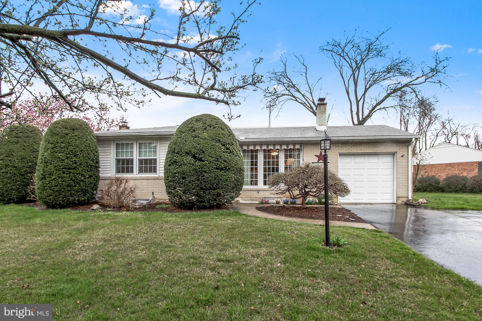 2401 Cambridge Road York, PA 17402 - Photo 2 of 28 Gallery Image 2