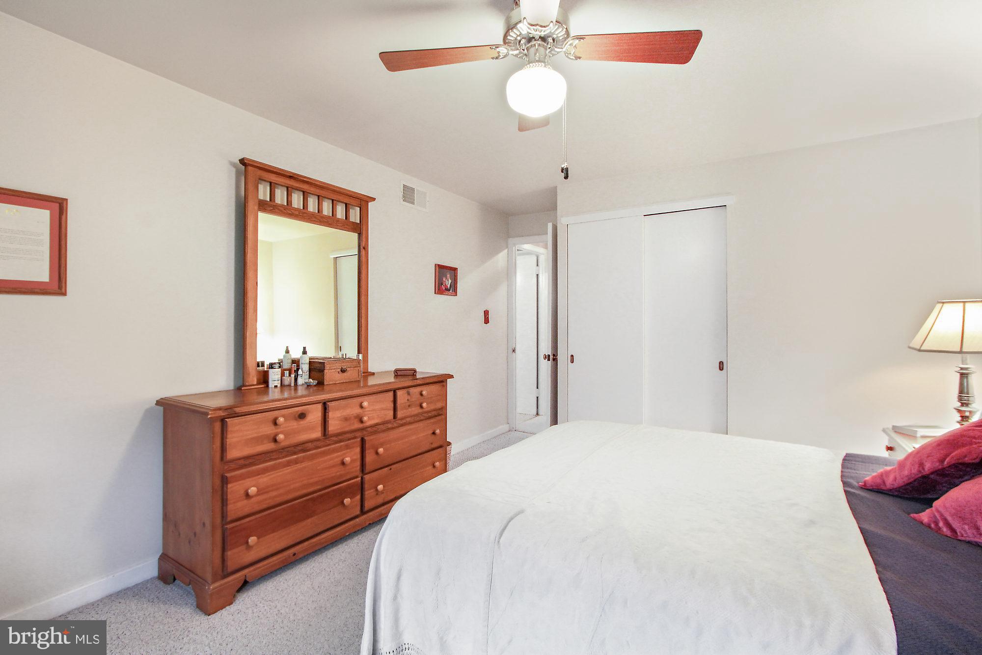 2401 Cambridge Road York, PA 17402 - Photo 15 of 28 Gallery Image 15
