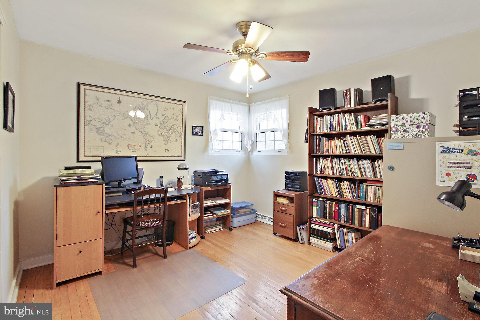 2401 Cambridge Road York, PA 17402 - Photo 17 of 28 Gallery Image 17