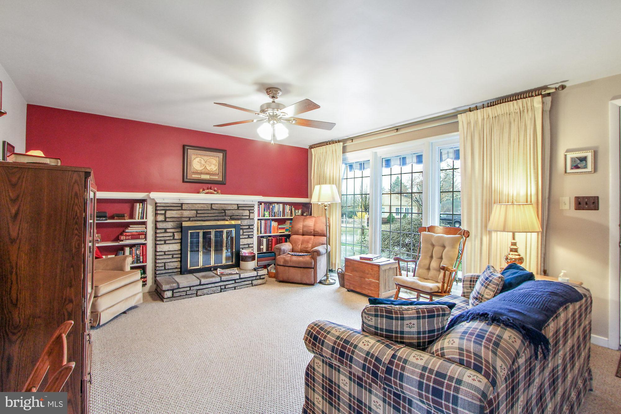 2401 Cambridge Road York, PA 17402 - Photo 6 of 28 Gallery Image 6
