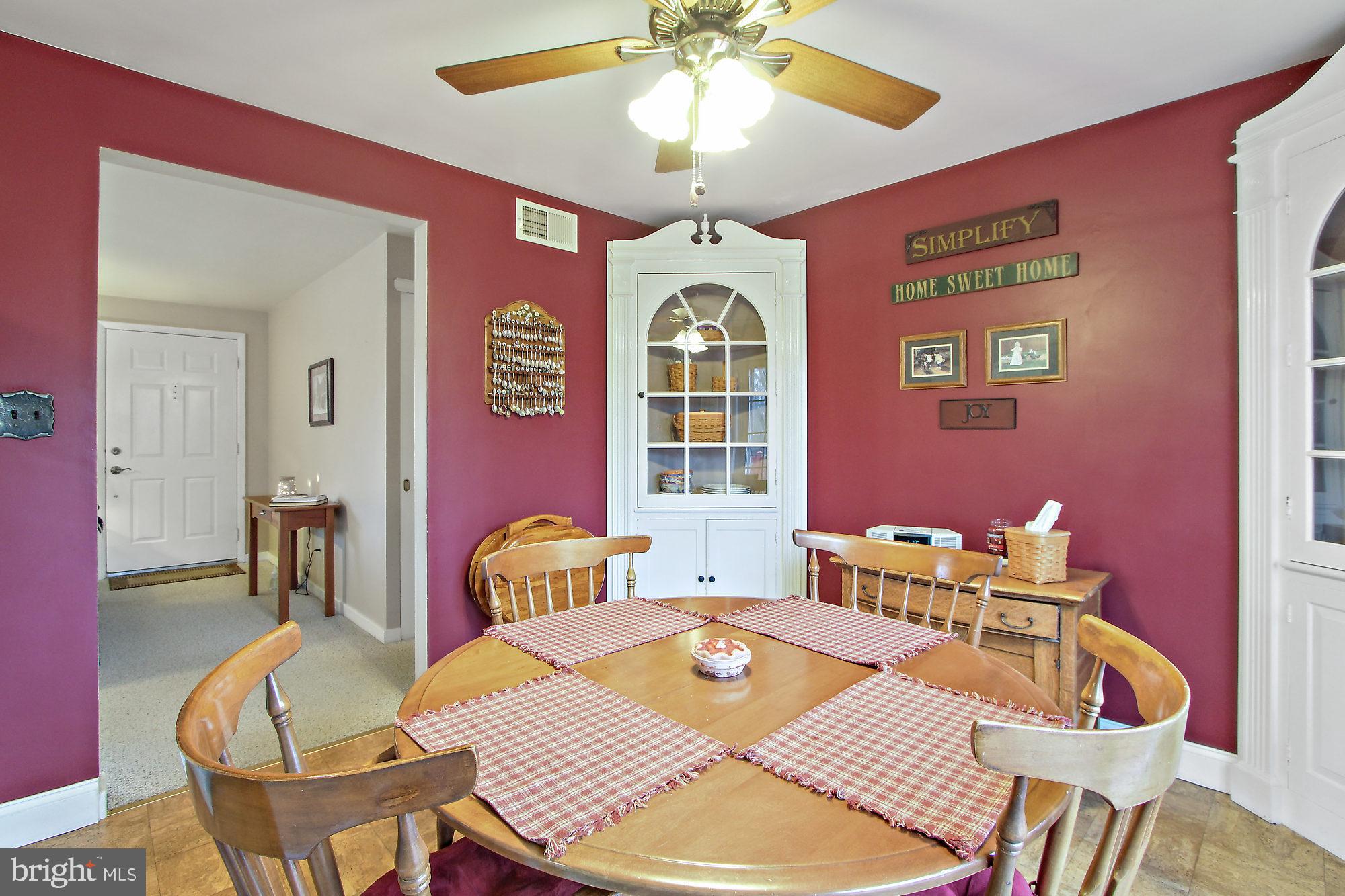 2401 Cambridge Road York, PA 17402 - Photo 10 of 28 Gallery Image 10