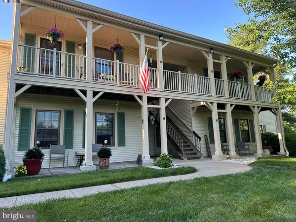 $299,000 | 93 Griggs Place, East Brunswick, NJ 08816