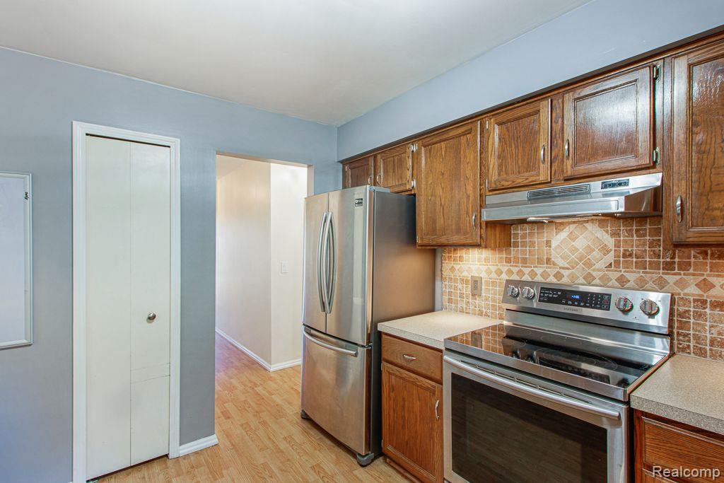 1783 South Milford Road Milford, MI 48381 - Photo 10 of 32 Gallery Image 10