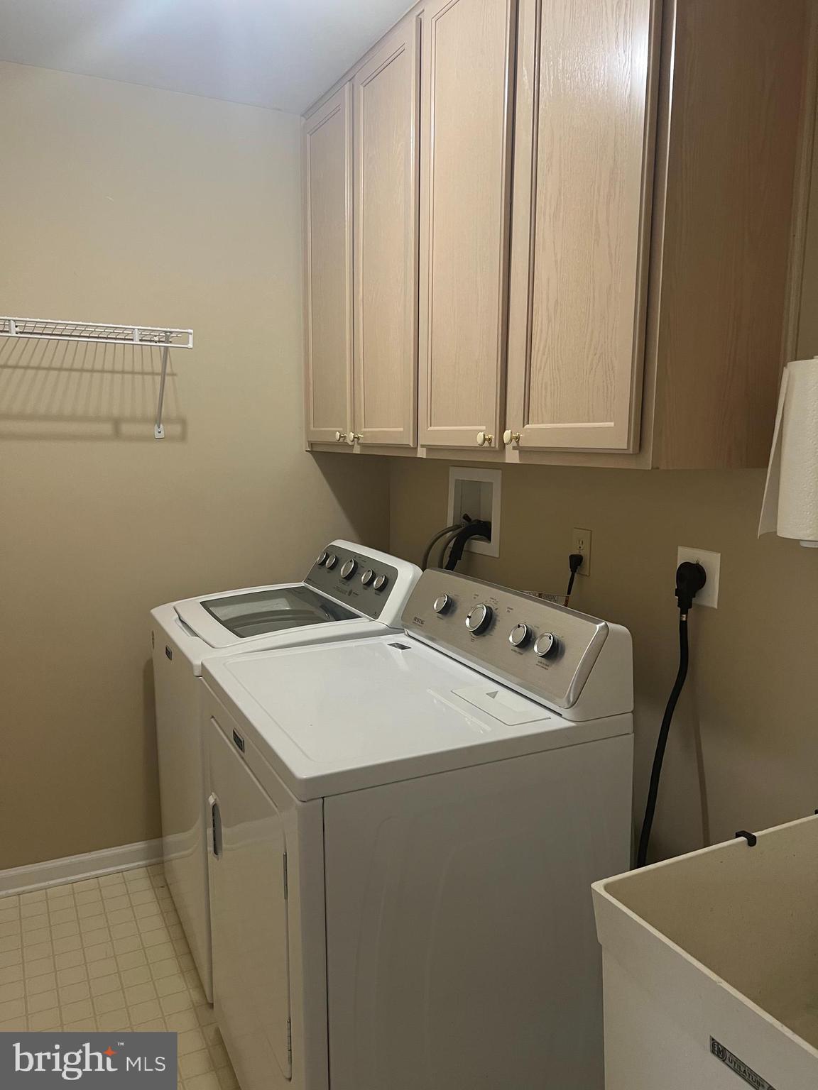 148 Galway Circle Chalfont, PA 18914 - Photo 16 of 23 a utility room with dryer and washer
