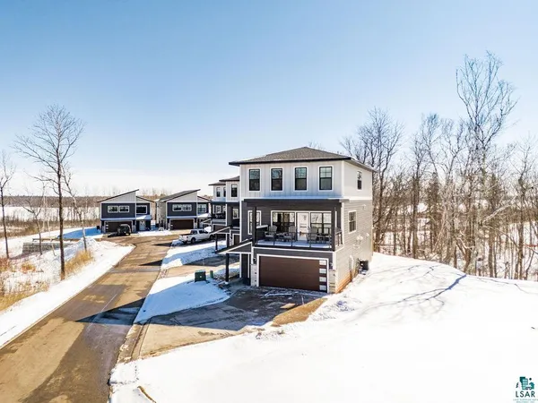 $759,900 | 121 Kayak View, Duluth, MN 55808