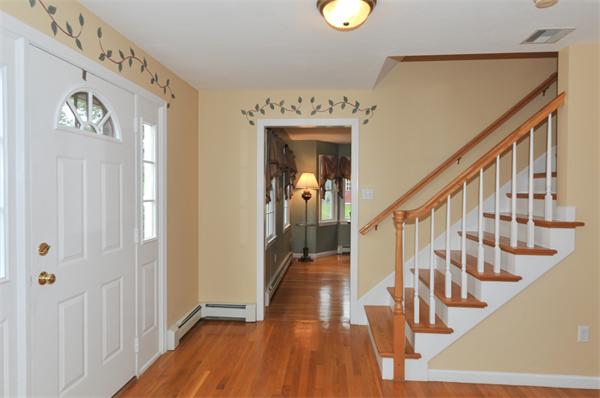 16 Littlefield Road Milford, MA 01757 - Photo 3 of 12 Gallery Image 3