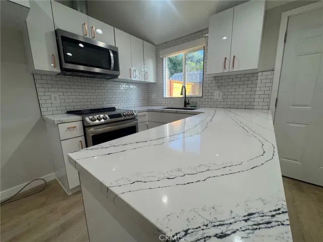 $2,350 | 8100 East Token Street, Long Beach, CA 90808