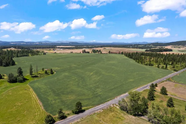 $1,350,000 | 20141 North Bernhill Road, Colbert, WA 99005