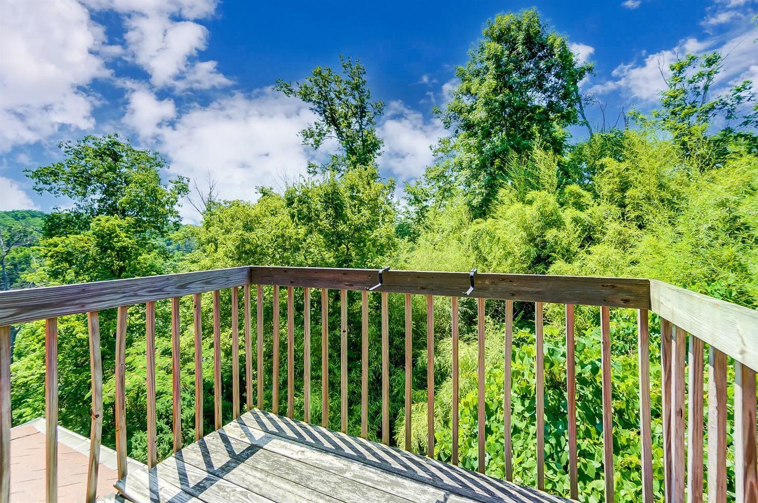 6110 Daleview Road Cincinnati, OH 45247 - Photo 30 of 47