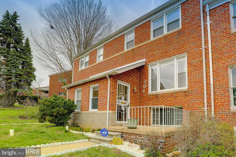 209 Boswell Road Baltimore, MD 21229 - Photo 1 of 1 Exterior (General)