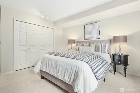 $525,000 | 22535 Southeast Highland Circle, Unit 206, Issaquah, WA 98029