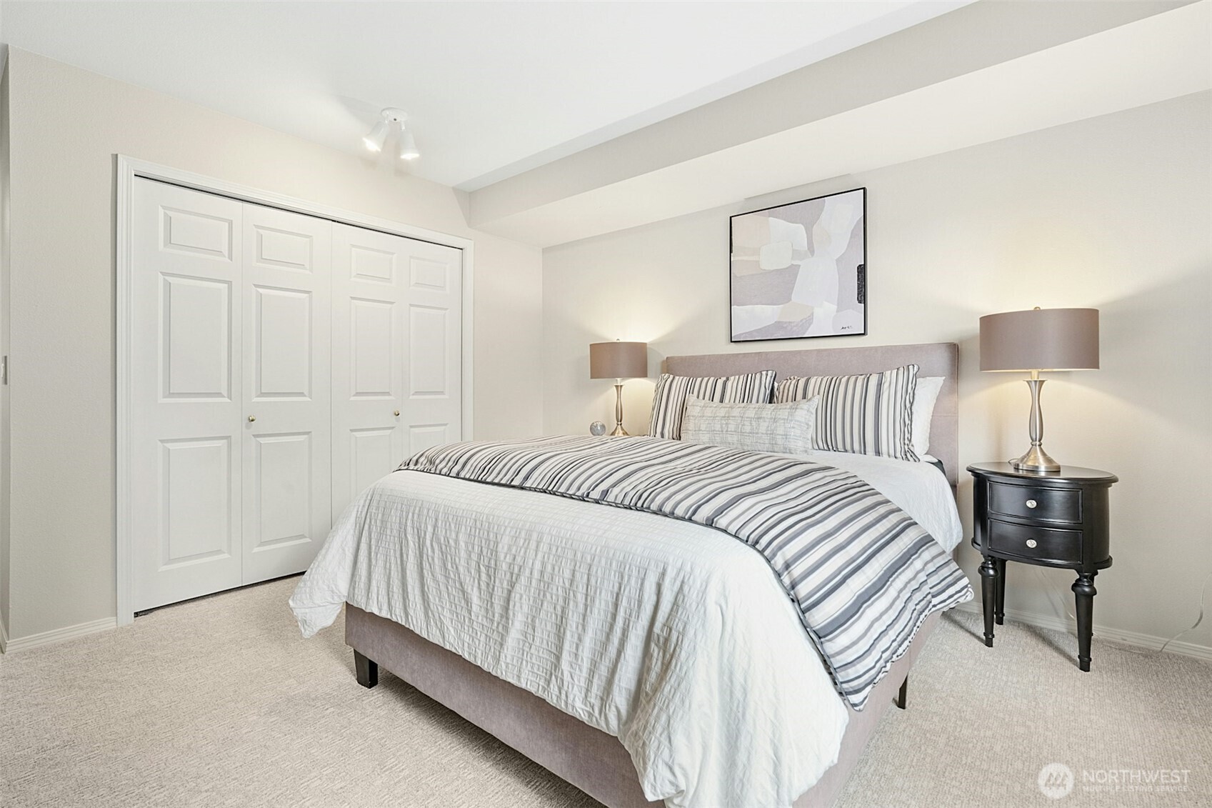 22535 Southeast Highland Circle, Unit 206 Issaquah, WA 98029 - Photo 20 of 31