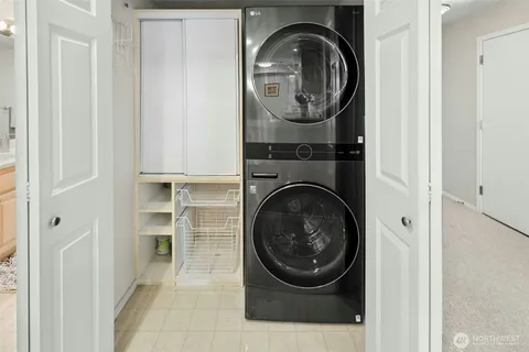 $525,000 | 22535 Southeast Highland Circle, Unit 206, Issaquah, WA 98029