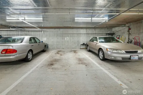 $525,000 | 22535 Southeast Highland Circle, Unit 206, Issaquah, WA 98029