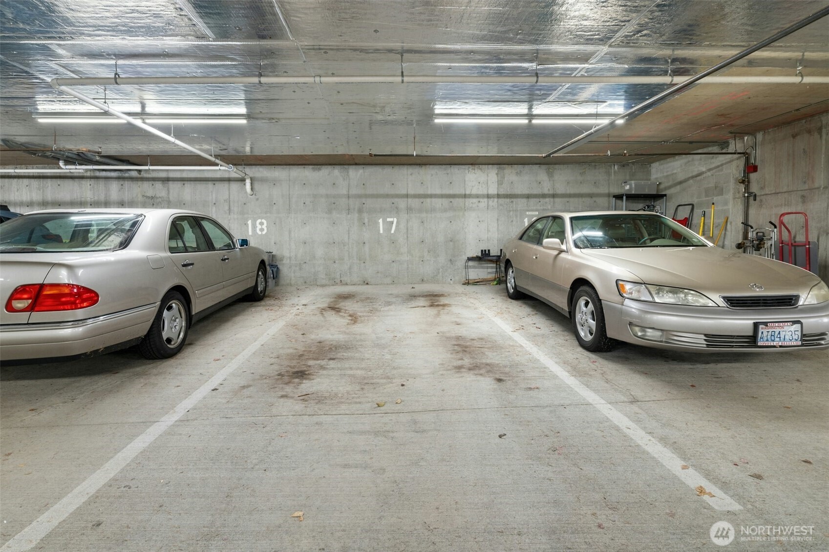 22535 Southeast Highland Circle, Unit 206 Issaquah, WA 98029 - Photo 24 of 31