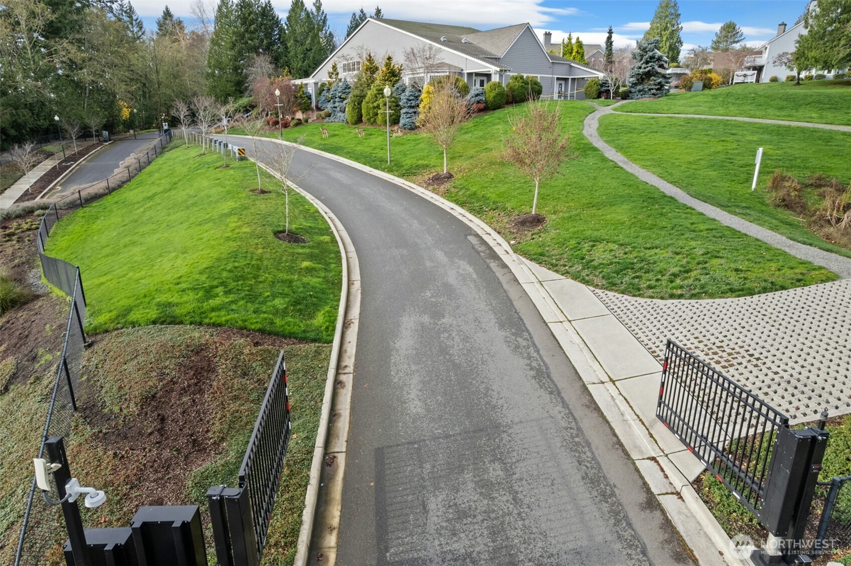 22535 Southeast Highland Circle, Unit 206 Issaquah, WA 98029 - Photo 25 of 31