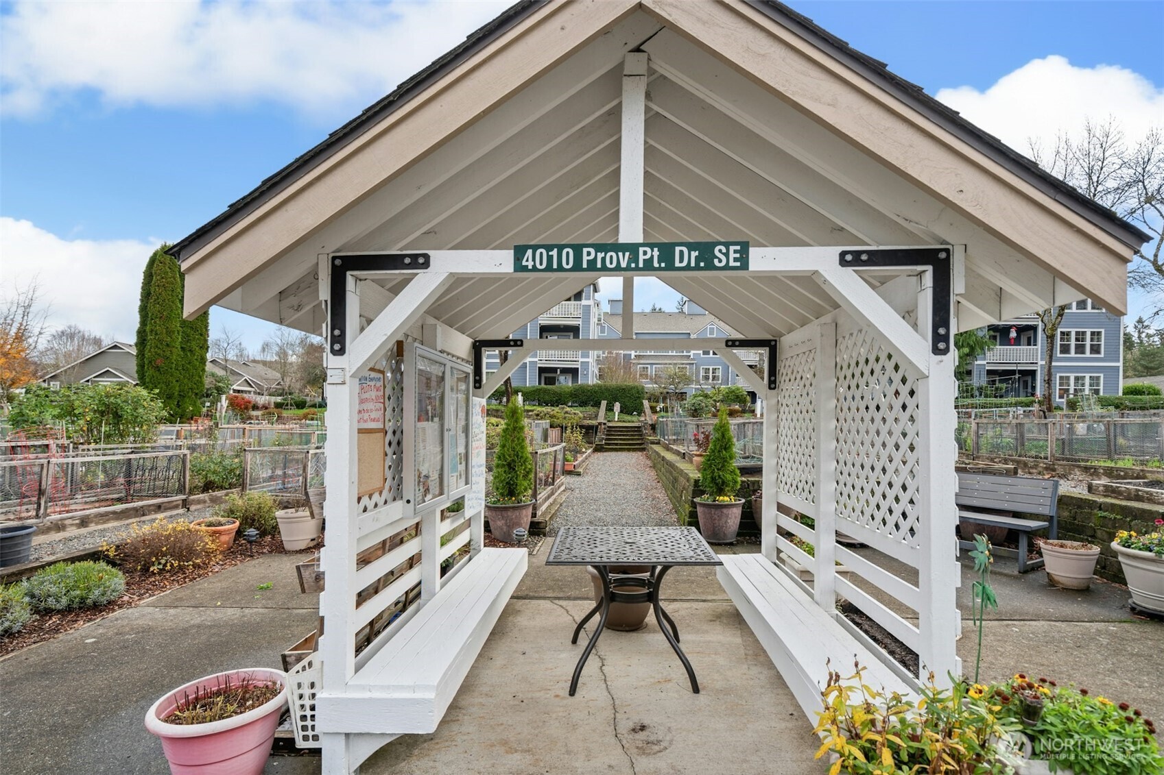 22535 Southeast Highland Circle, Unit 206 Issaquah, WA 98029 - Photo 27 of 31