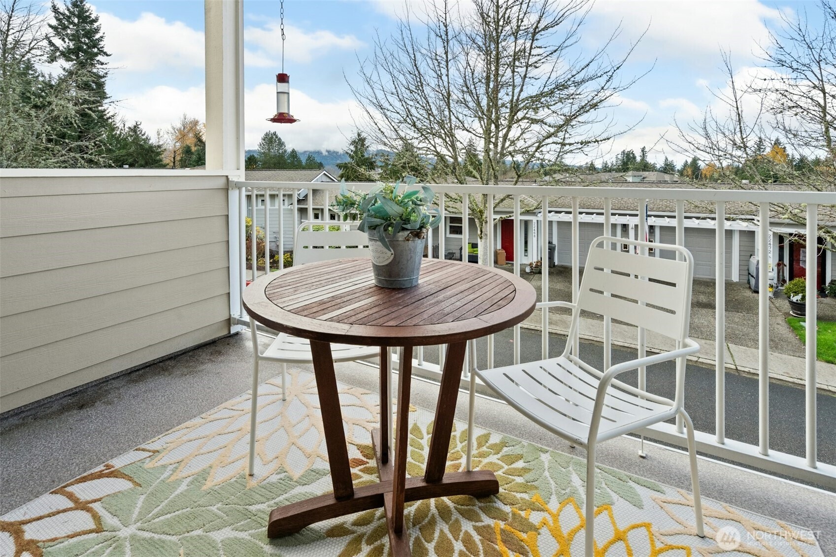 22535 Southeast Highland Circle, Unit 206 Issaquah, WA 98029 - Photo 4 of 31