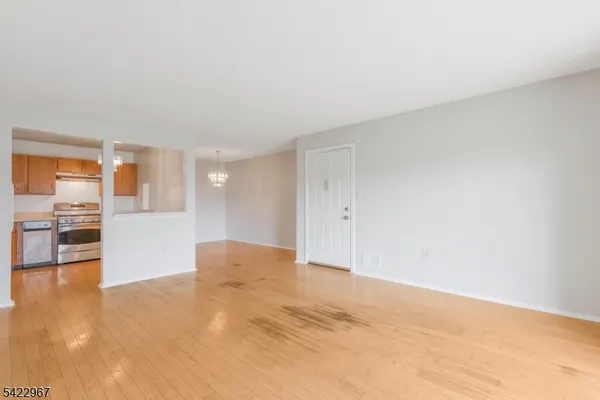 $399,999 | 150 Woodward Lane, Bernards, NJ 07920