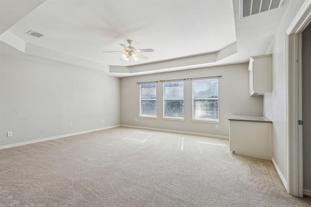 3370 Nation Drive Frisco, TX 75034 - Photo 21 of 37 a view of an empty room with a window