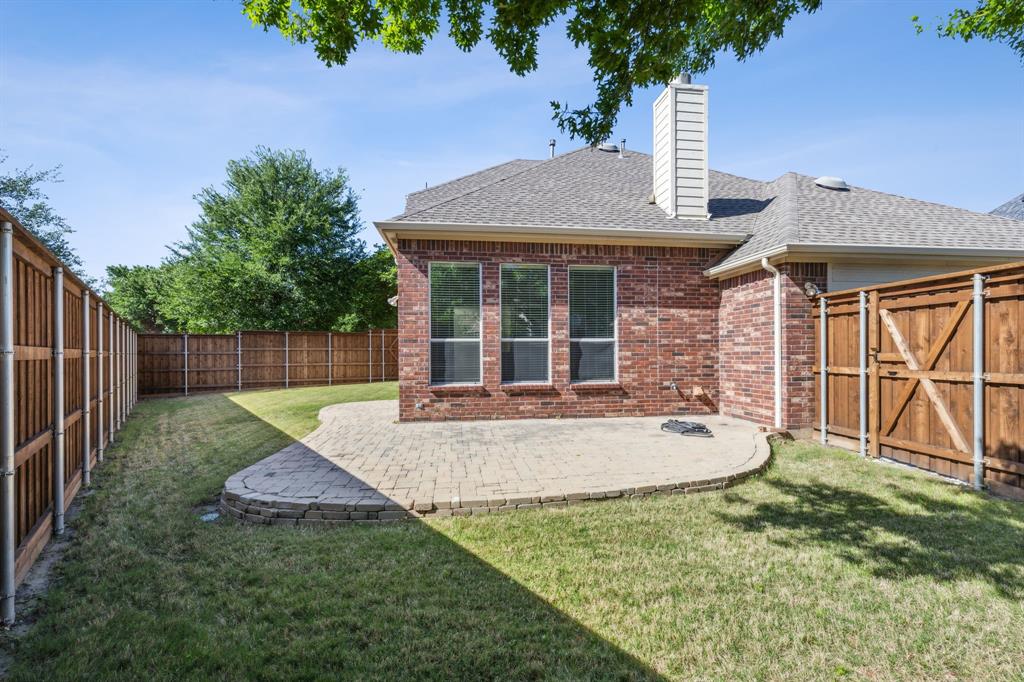 3370 Nation Drive Frisco, TX 75034 - Photo 29 of 37 a view of a house with backyard and sitting area