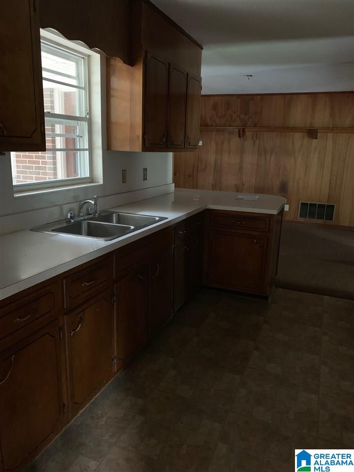 629 Portercrest Road Graysville, AL 35073 - Photo 7 of 15