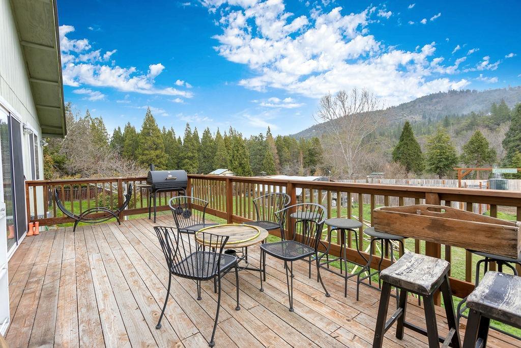 8587 Wagner Creek Road Talent, OR 97540 - Photo 25 of 35 Views from deck of Wagner Butte