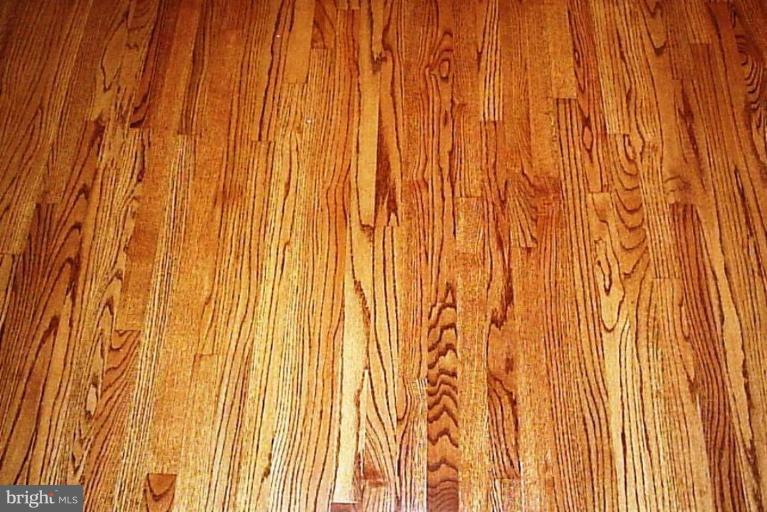 1200 Mill Creek Road Fallston, MD 21047 - Photo 13 of 20 Natual Hardwood Flooring