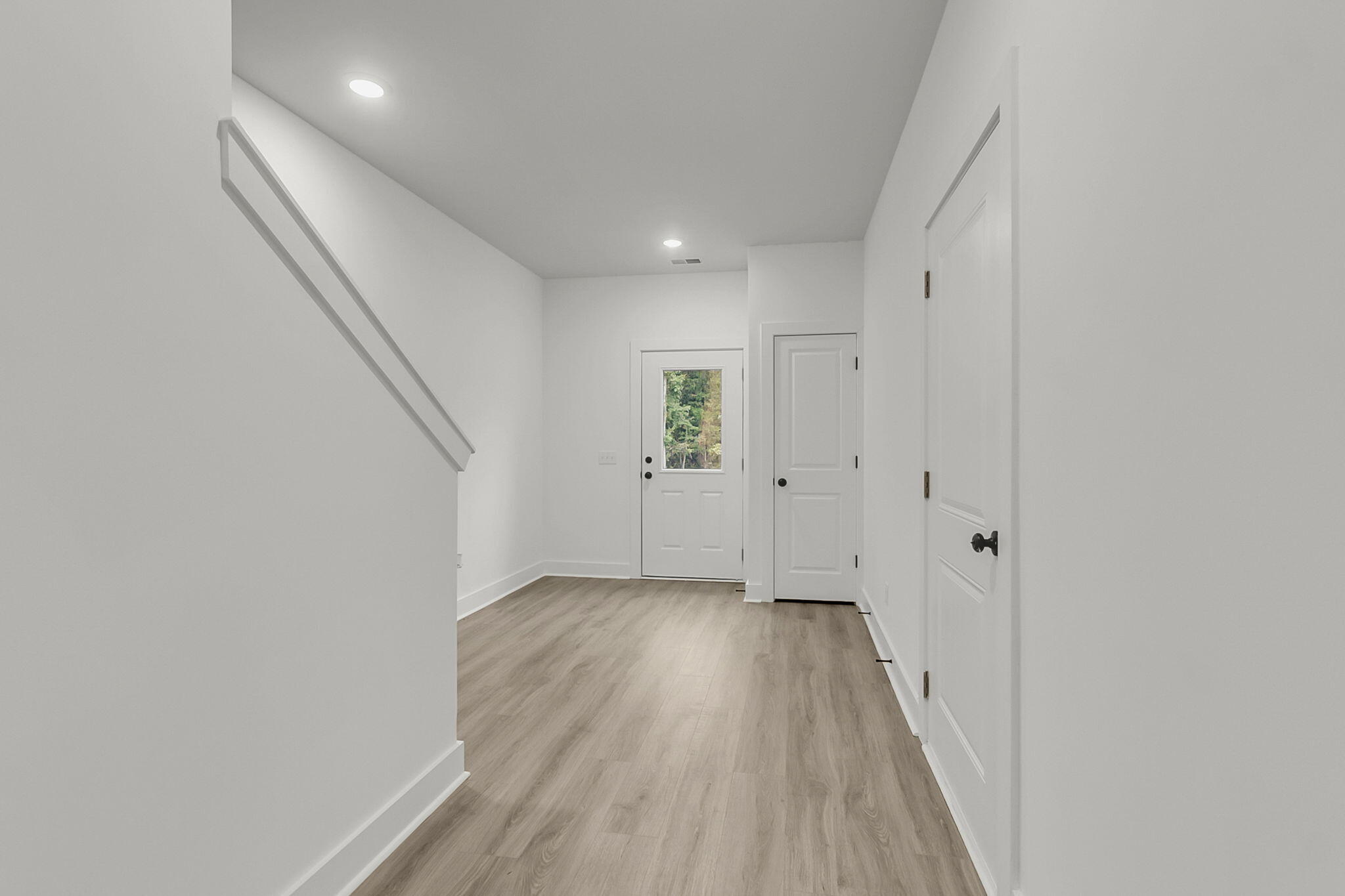 545 Gahagan Road Summerville, SC 29485 - Photo 19 of 63 Entry to Garage