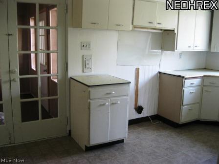 1472 Raleigh Boulevard Akron, OH 44321 - Photo 7 of 18 Gallery Image 7