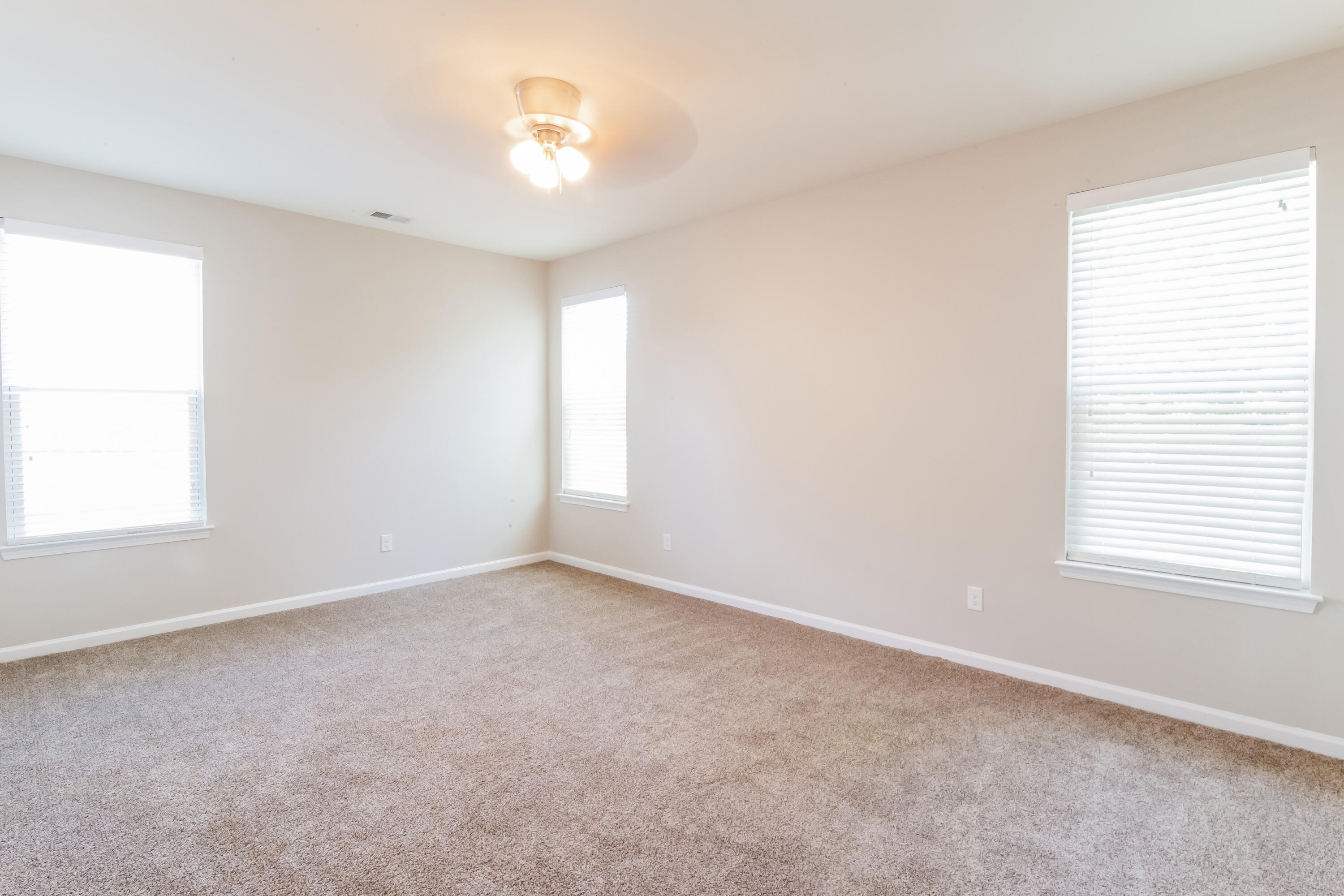 167 Meadow Wood Road Summerville, SC 29486 - Photo 11 of 15