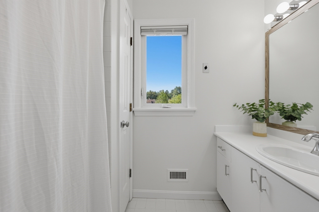 60 Pointe Rok Drive, Unit 60 Worcester, MA 01604 - Photo 20 of 42