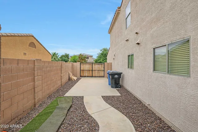 $4,000 | 15941 West Mauna Loa Lane, Surprise, AZ 85379