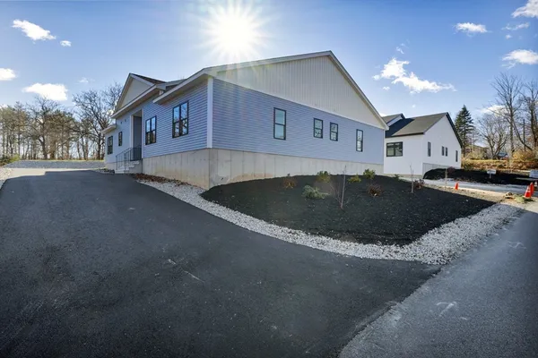 $419,900 | 7 L Stevens Road, Unit B, Charlton, MA 01507