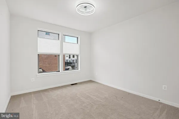 $3,000 | 13556 Innovation Station Loop, Unit 15A, Herndon, VA 20171