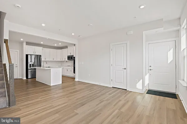 $3,000 | 13556 Innovation Station Loop, Unit 15A, Herndon, VA 20171