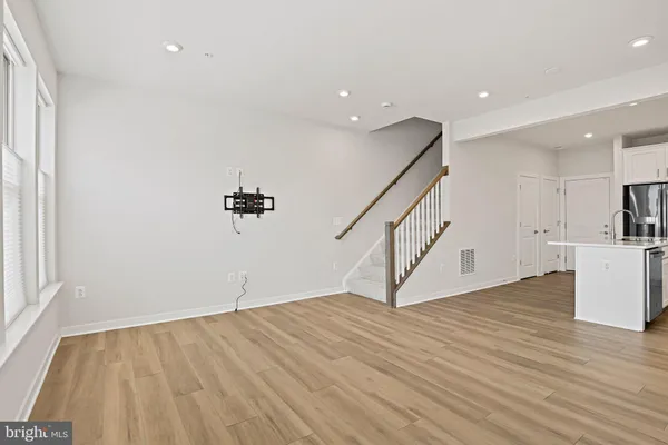 $3,000 | 13556 Innovation Station Loop, Unit 15A, Herndon, VA 20171