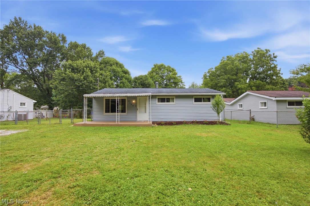 9164 Weaver Road Ravenna, OH 44266 - Photo 4 of 38