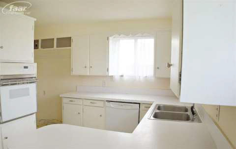 13404 North Linden Road Clio, MI 48420 - Photo 15 of 33 20402226-14.JPG