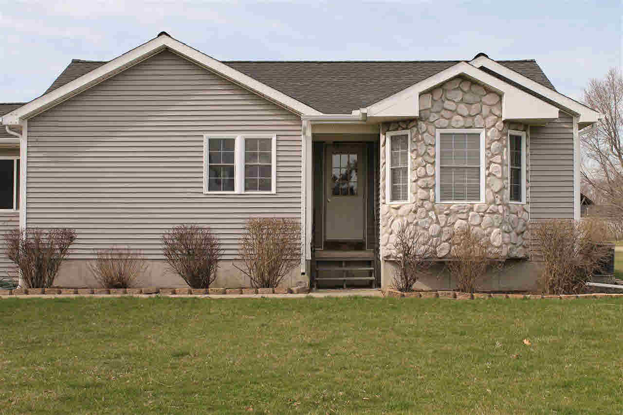 9897 East Miller Road Durand, MI 48429 - Photo 2 of 42 21438888-1.JPG