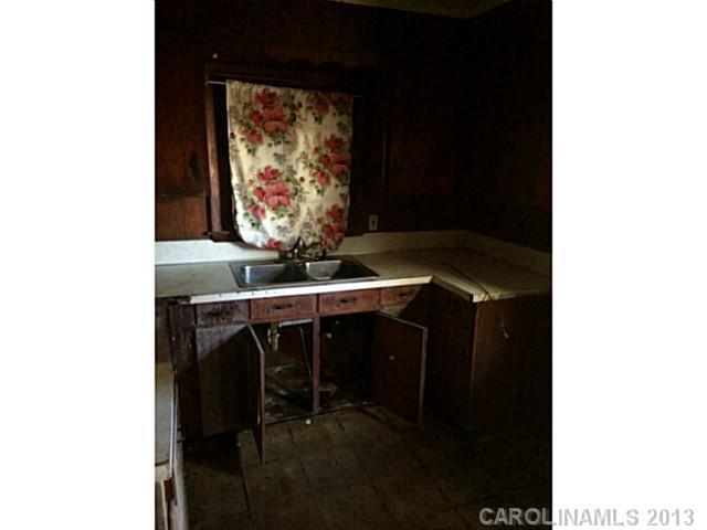 703 Billingsley Road Charlotte, NC 28211 - Photo 3 of 6 Gallery Image 3